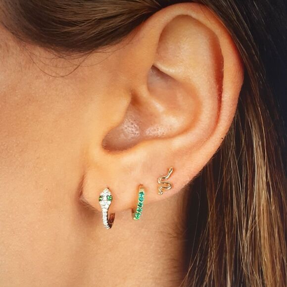 New Dozzier Snake Huggie Hoop Earrings Minimalist Hypoallergenic New - Picture 1 of 3